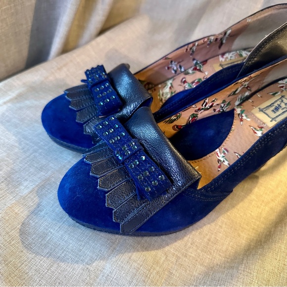 MISS L FIRE Delano 41 (10 - 10.5) navy blue suede leather loafer heel pumps bows - Picture 11 of 13